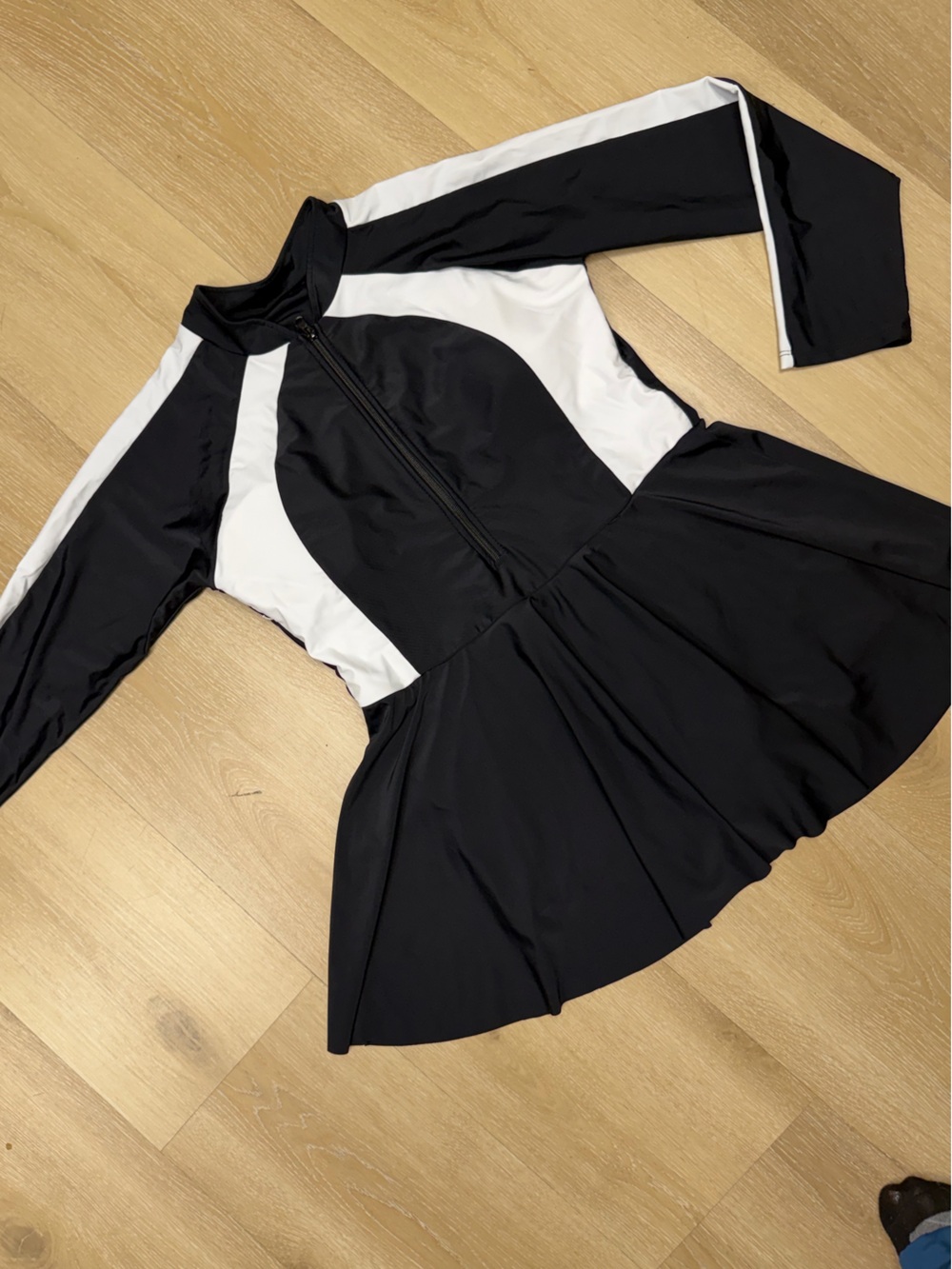 Black and White Long Sleeve one piece skirt swimsuit Skater Dress Beach